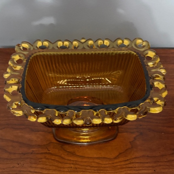 Vintage Amber Glass Pedestal Bowl Scalloped Edge - Picture 3 of 7